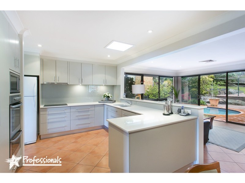 7 Ballanda Avenue, Lugarno NSW 2210