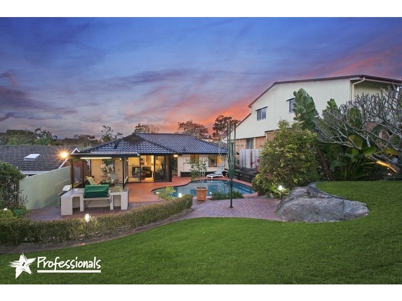 7 Ballanda Avenue, Lugarno NSW 2210