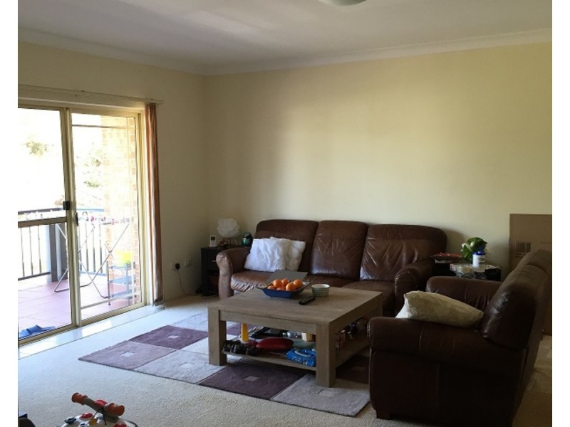 8/49 Maclaurin Avenue, East Hills NSW 2213