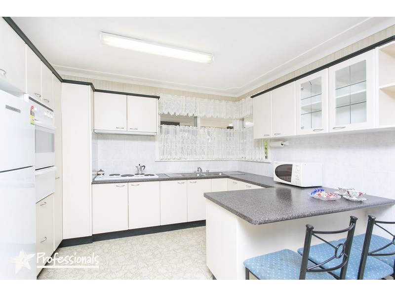 10 Merris Place, Milperra NSW 2214