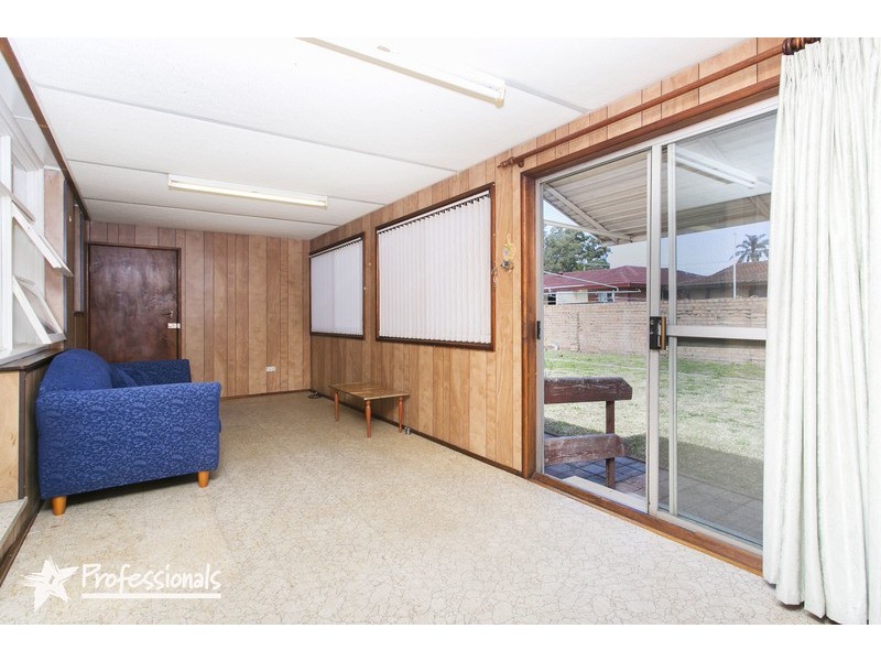 10 Merris Place, Milperra NSW 2214