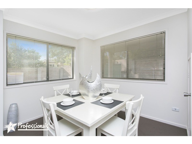 2A Drysdale Avenue, Picnic Point NSW 2213