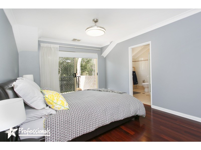 10/837 Henry Lawson Drive, Picnic Point NSW 2213