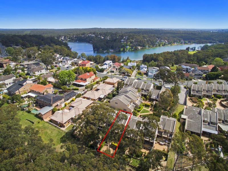 10/837 Henry Lawson Drive, Picnic Point NSW 2213