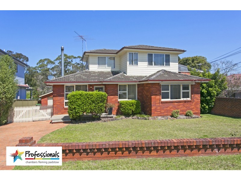 1 Elliott Street, Picnic Point NSW 2213