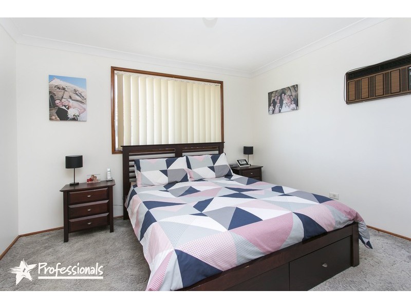 1 Elliott Street, Picnic Point NSW 2213