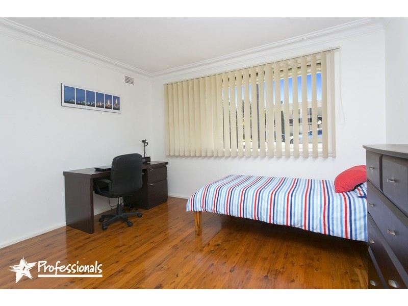 1 Elliott Street, Picnic Point NSW 2213