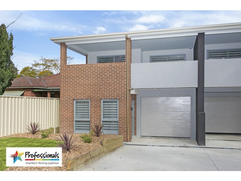 686A Henry Lawson Drive, Picnic Point NSW 2213