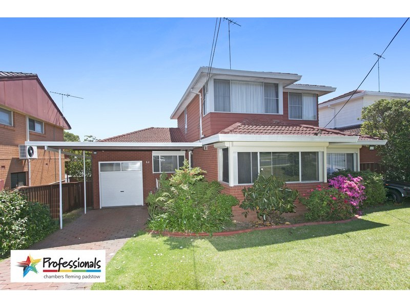 82 Rex Road, Georges Hall NSW 2198