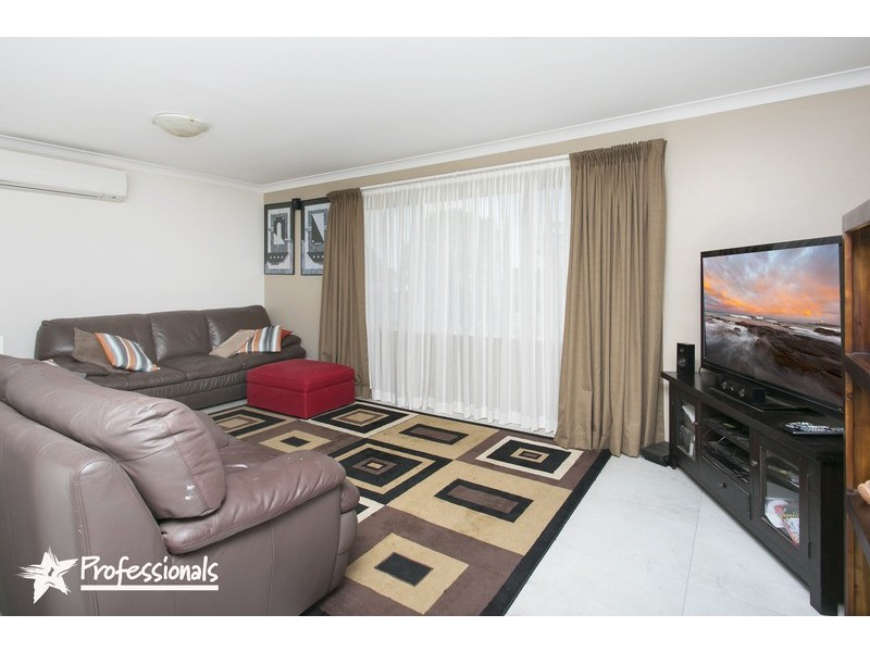 82 Rex Road, Georges Hall NSW 2198