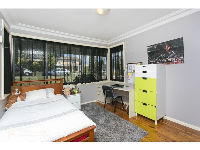 82 Rex Road, Georges Hall NSW 2198