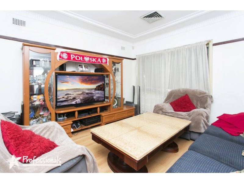 120 Gibson Avenue, Padstow NSW 2211