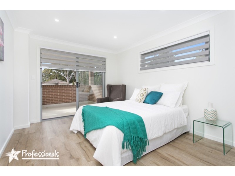 686a Henry Lawson Drive, East Hills NSW 2213