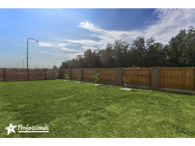 43 Conlon Avenue, Moorebank NSW 2170