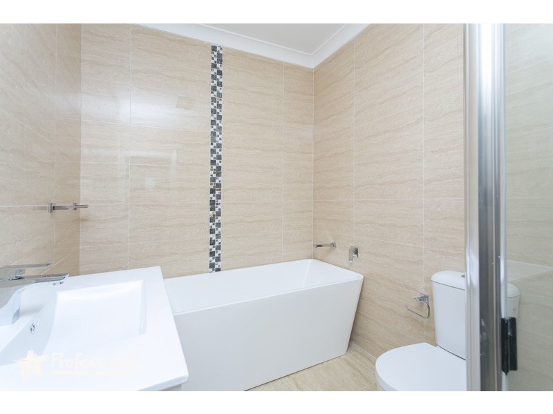 23 Doyle Road, Revesby NSW 2212