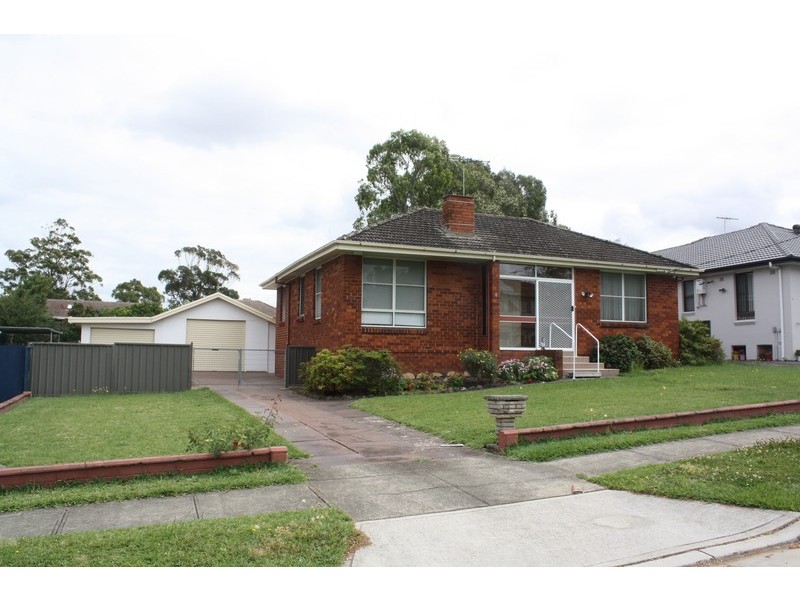 8 Rhonda Street, Revesby NSW 2212