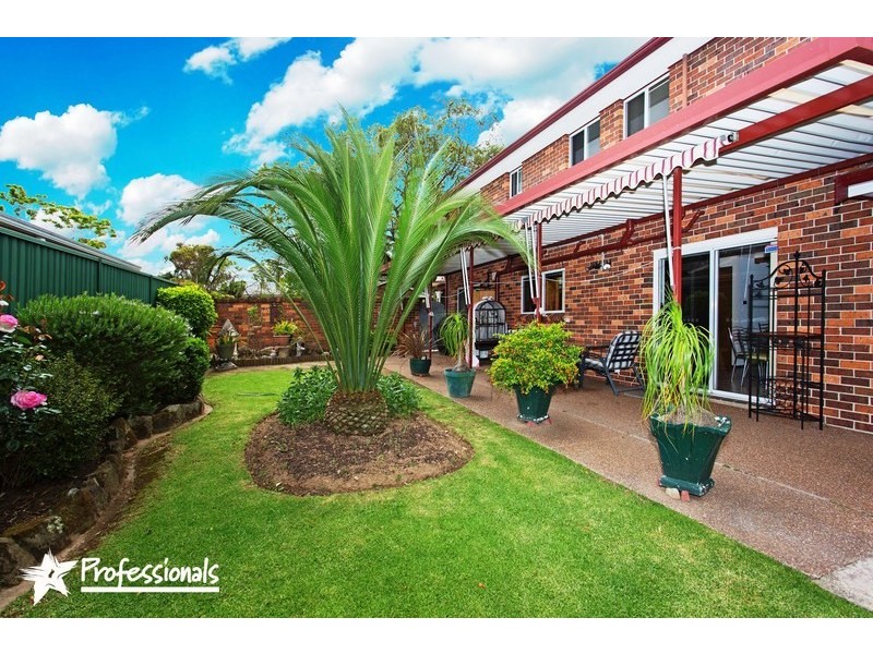 1  Jervis Drive, Illawong NSW 2234
