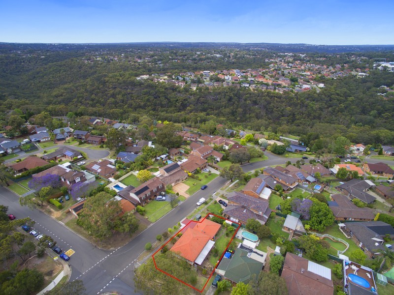 1  Jervis Drive, Illawong NSW 2234