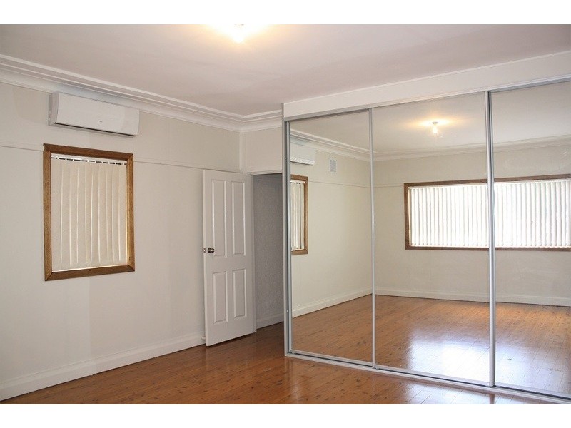 11 Bird Avenue, Guildford NSW 2161