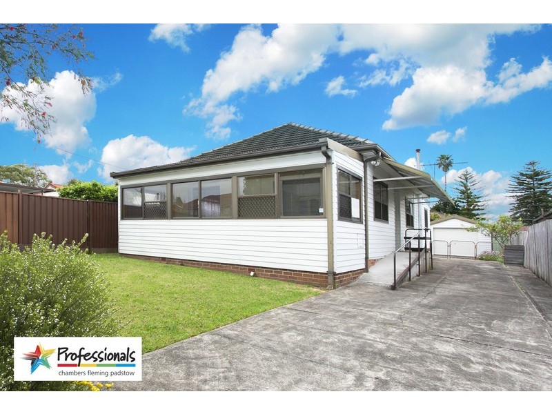 172 Arab Road, Padstow NSW 2211