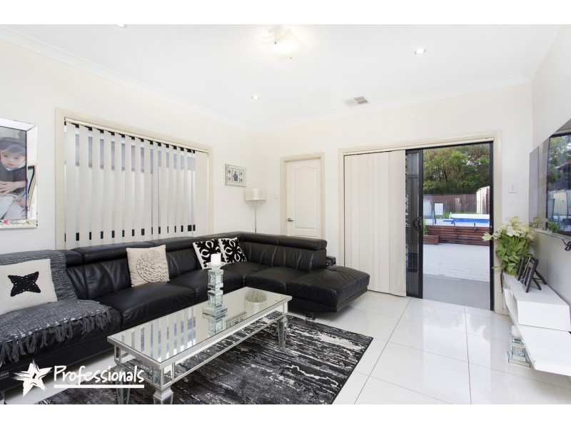 2A Lehn Road, East Hills NSW 2213