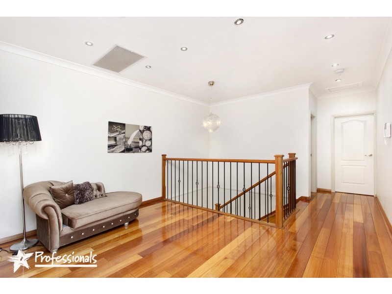 2A Lehn Road, East Hills NSW 2213