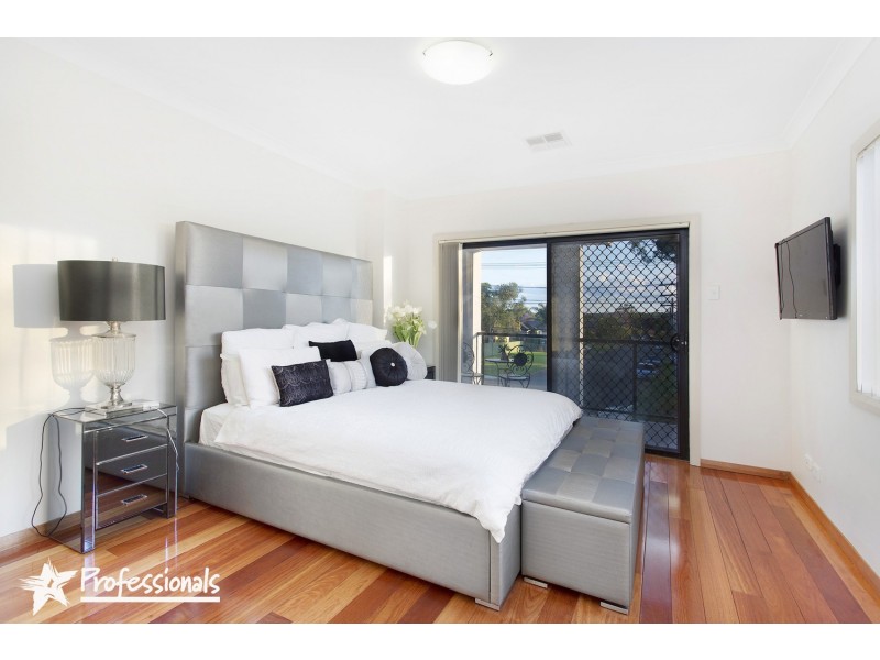 2A Lehn Road, East Hills NSW 2213