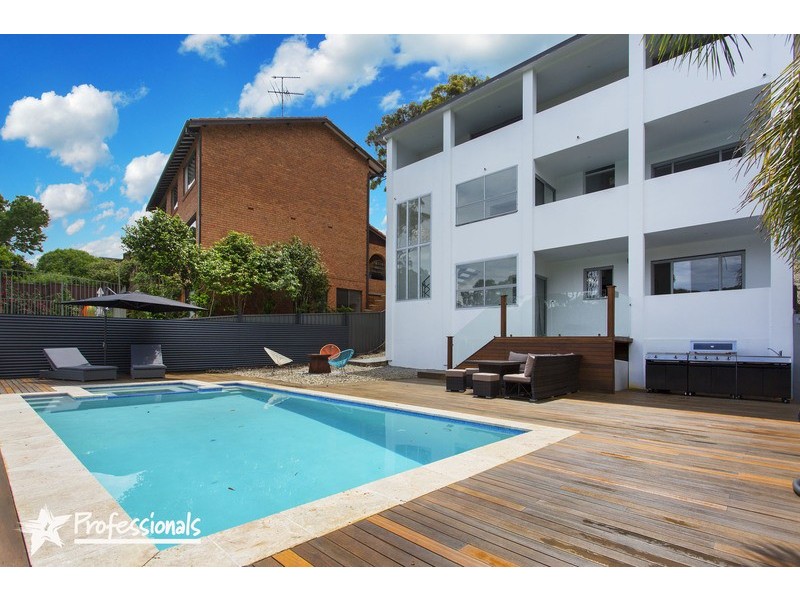 15 Clair Crescent, Padstow Heights NSW 2211