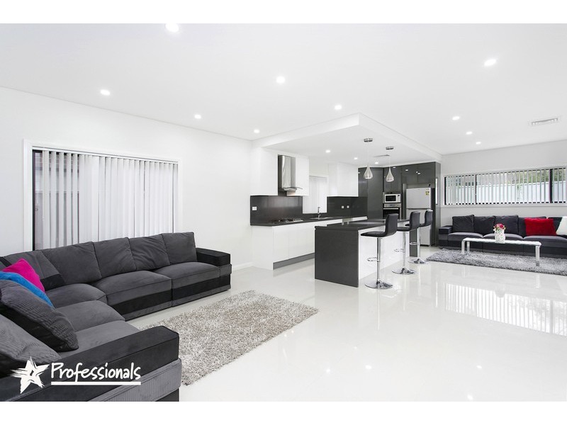 230 Horsley Road, Panania NSW 2213