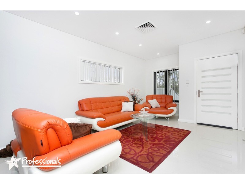 230 Horsley Road, Panania NSW 2213