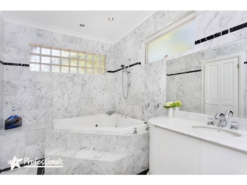 11 Scylla Road, Oyster Bay NSW 2225