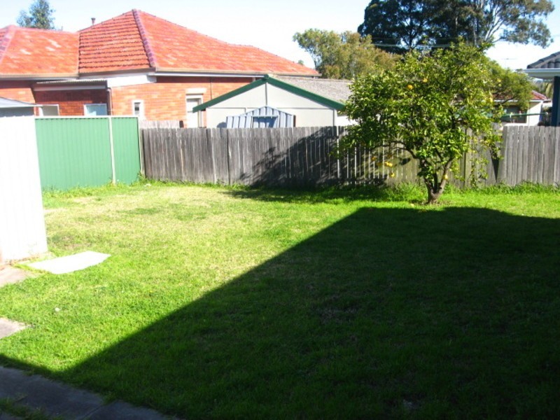 40 Ellesmere Street, Panania NSW 2213