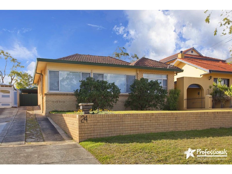 24  Doris Street, Picnic Point NSW 2213