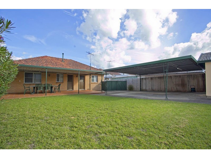 24  Doris Street, Picnic Point NSW 2213