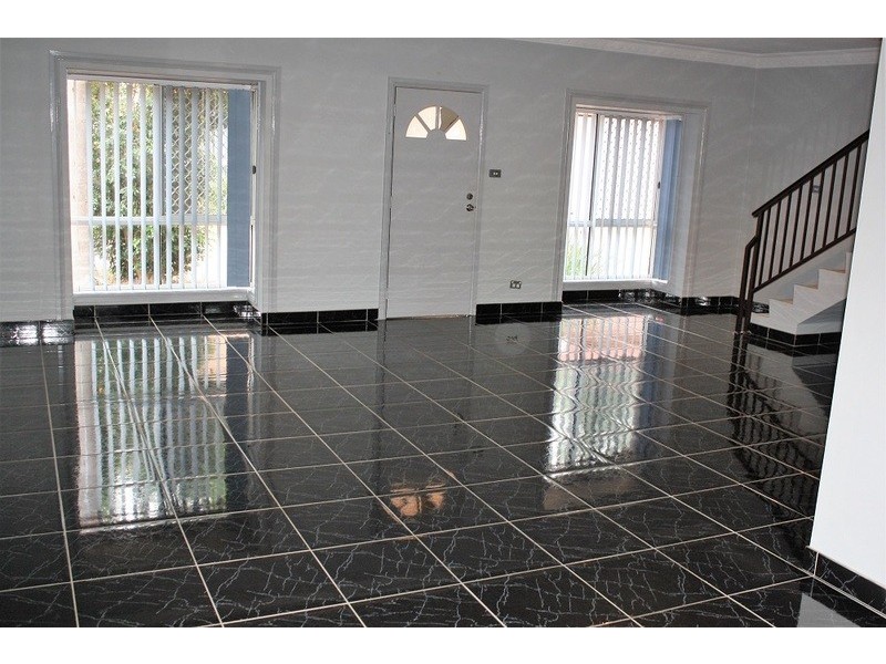 2/9 Redwood Place, Padstow Heights NSW 2211