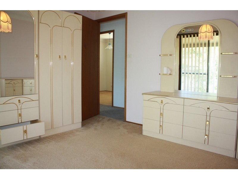 42 Mae Crescent, Panania NSW 2213