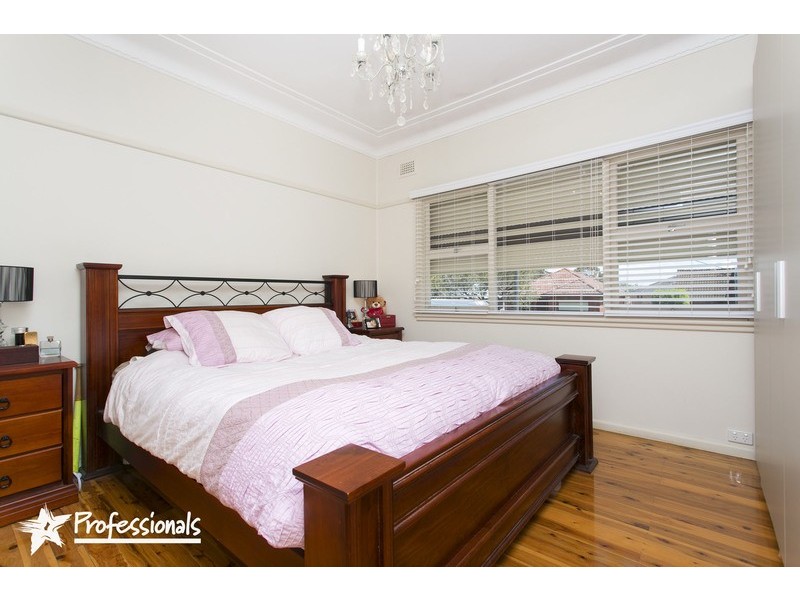25 Brighton Avenue, Panania NSW 2213