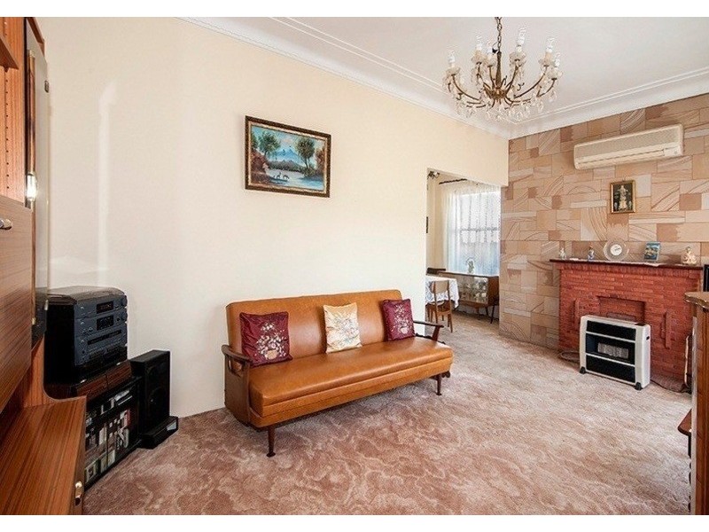 23 Kennedy Street, Picnic Point NSW 2213