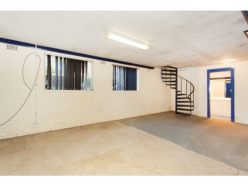 10 Phyllis Avenue, Picnic Point NSW 2213
