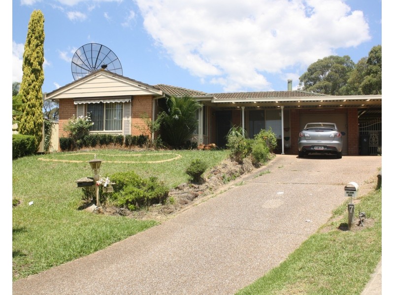 5 Peerless Close, Ingleburn NSW 2565