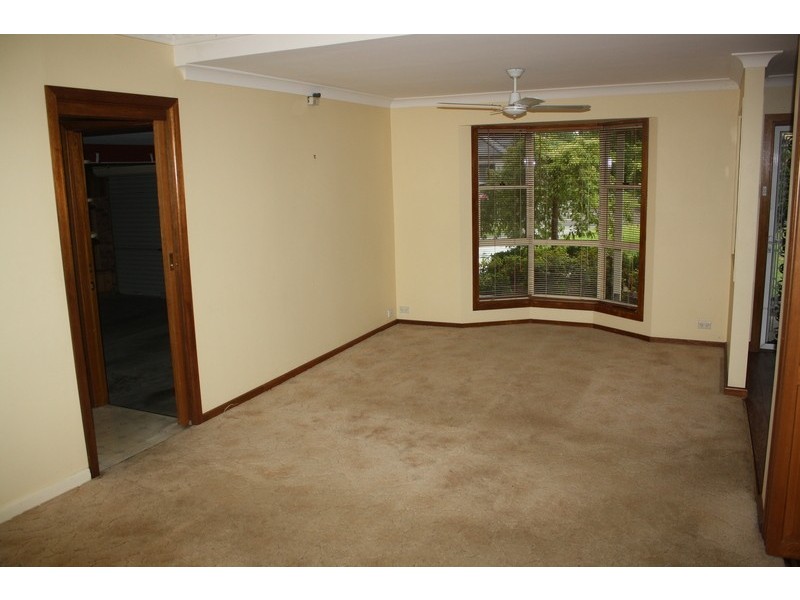 8 Monie Avenue, East Hills NSW 2213