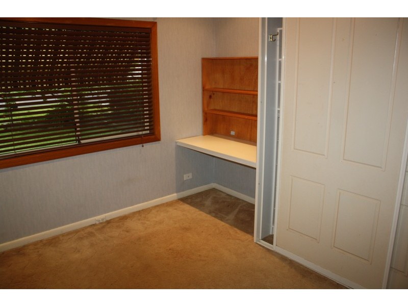 8 Monie Avenue, East Hills NSW 2213