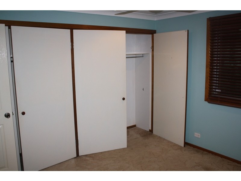 8 Monie Avenue, East Hills NSW 2213