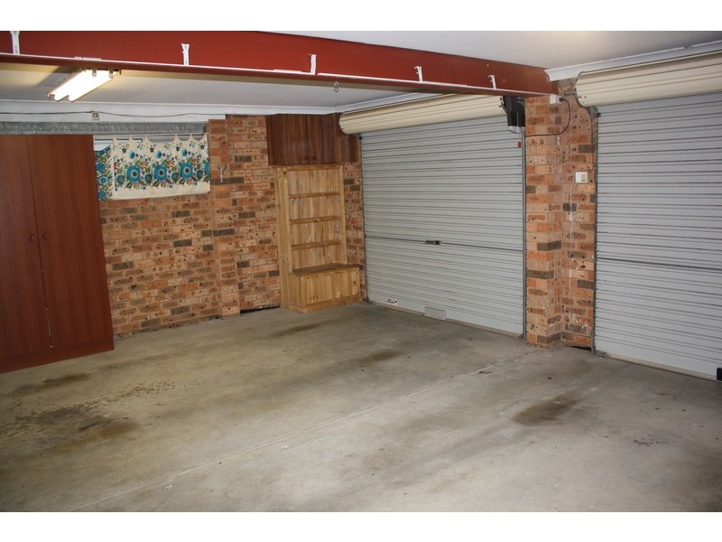 8 Monie Avenue, East Hills NSW 2213