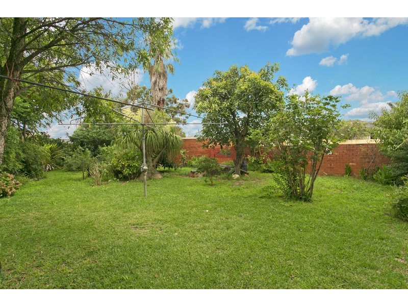 8 Doris Street, Picnic Point NSW 2213