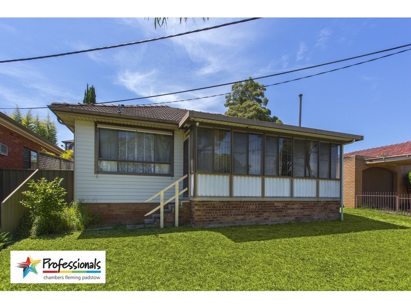 83 Victor Avenue, Picnic Point NSW 2213