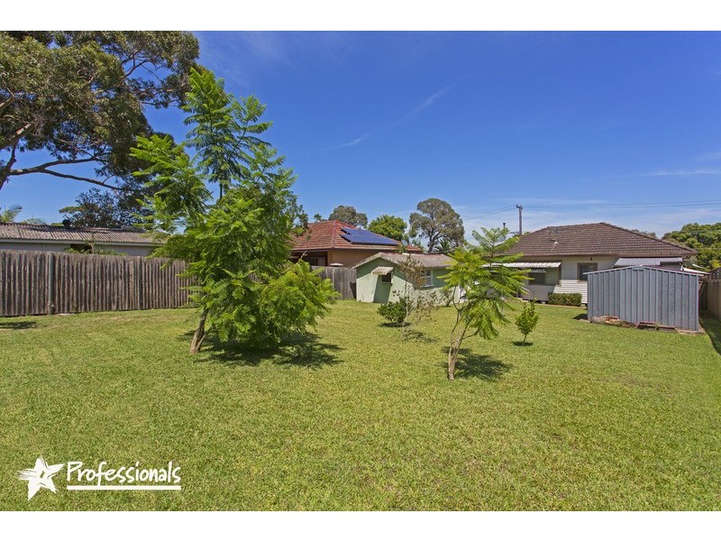 83 Victor Avenue, Picnic Point NSW 2213