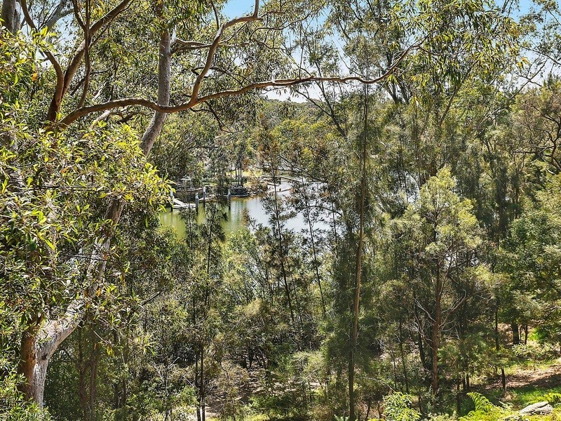 848 Henry Lawson Drive, Picnic Point NSW 2213