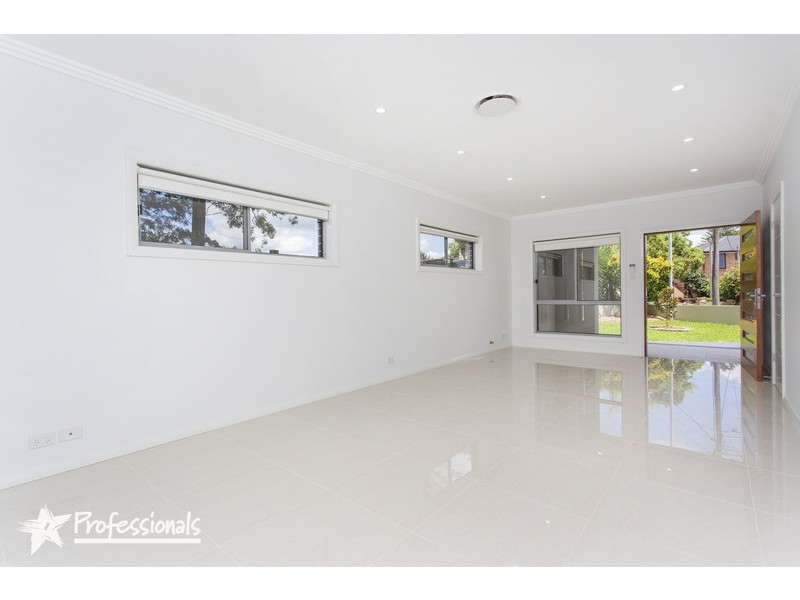 10 Kenneth Avenue, Panania NSW 2213