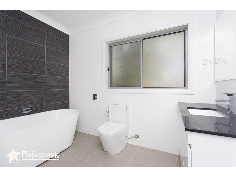 10 Kenneth Avenue, Panania NSW 2213